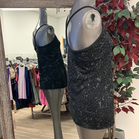 NWOT lululemon Athletic Tank Top - Picture 2 of 4